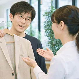 プロ監修の徹底サポート × 独自コミュニティ